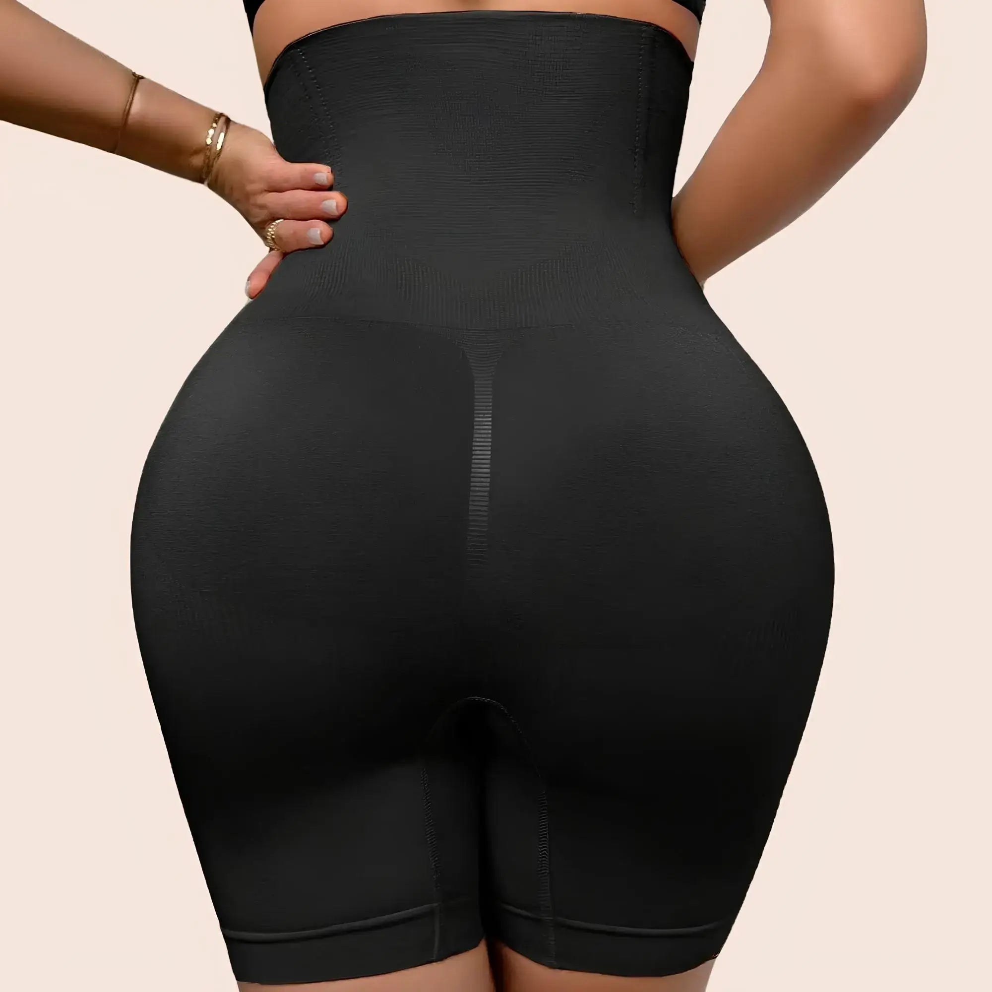 Bermuda Modeladora Ruby – Suporte e Conforto para o Dia a Dia